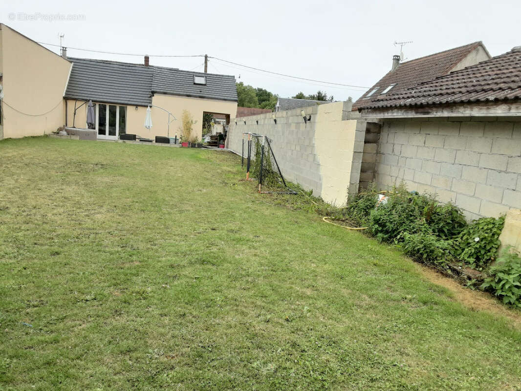 Maison à SAINTE-GENEVIEVE