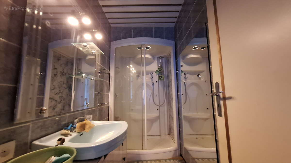 Maison à PONT-DU-CHATEAU