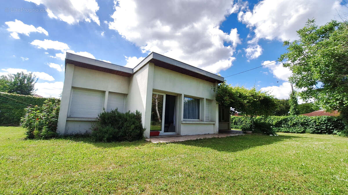 Maison à PONT-DU-CHATEAU