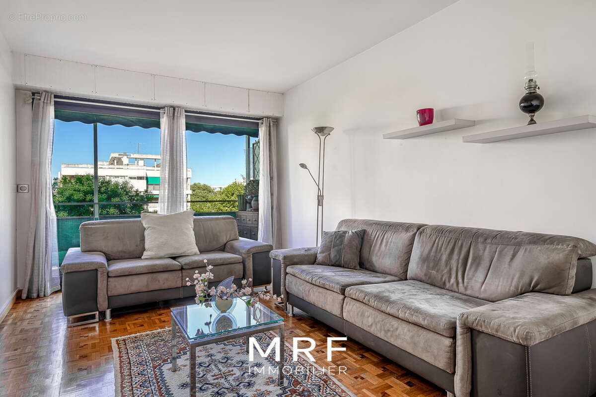 Appartement à MARSEILLE-9E