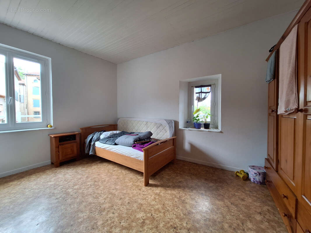 Maison à LABRUGUIERE