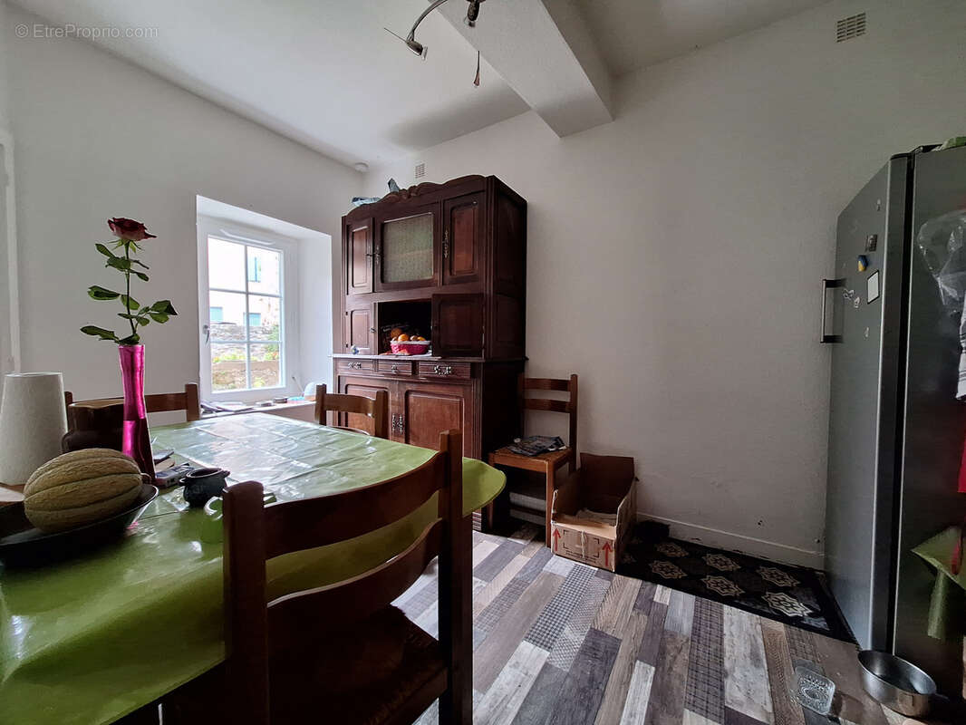 Maison à LABRUGUIERE