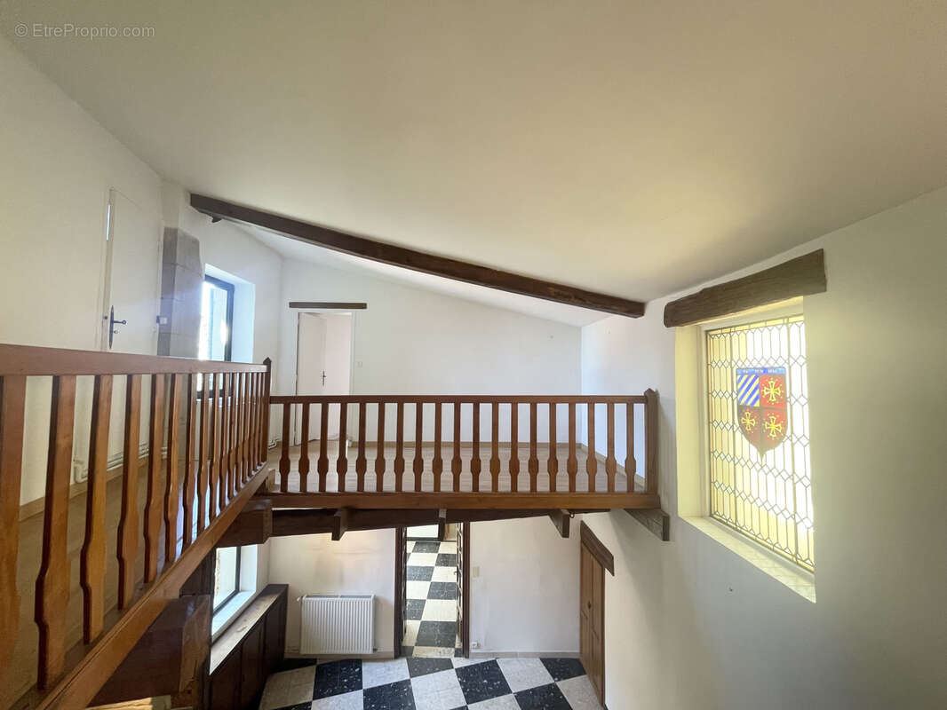 Maison à LA GARDE-ADHEMAR