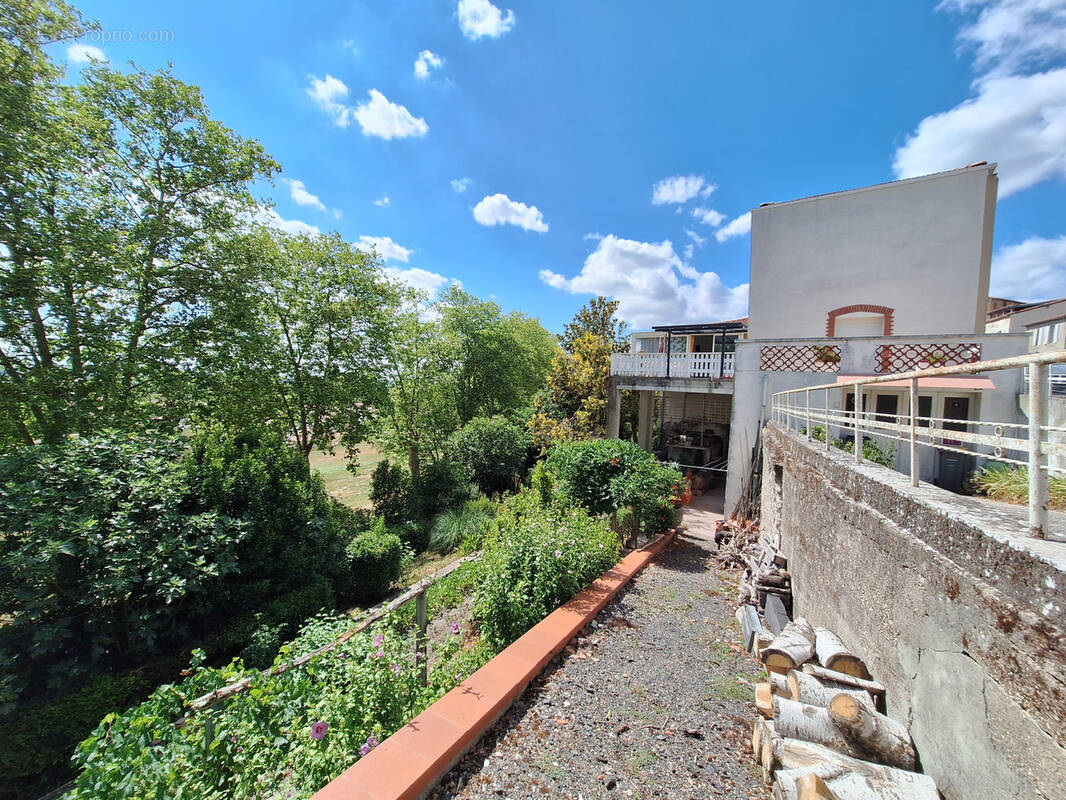 Maison à PUYLAURENS