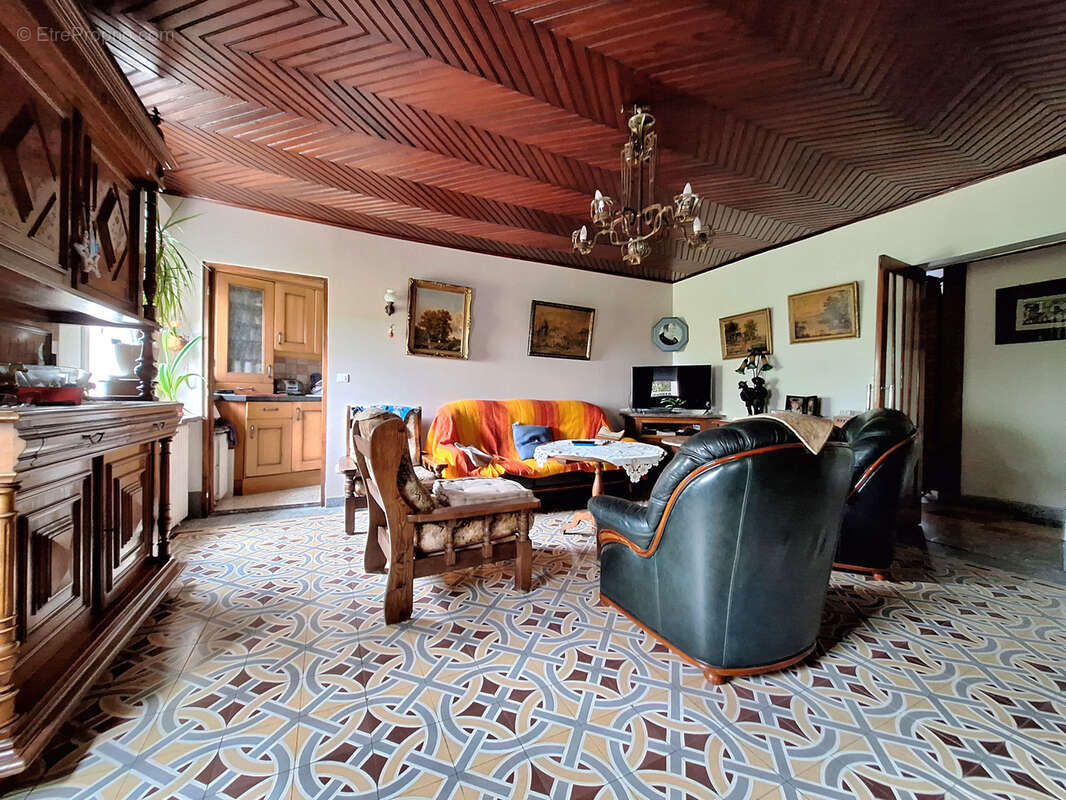 Maison à PUYLAURENS