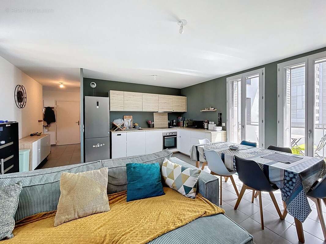 Appartement à LYON-9E