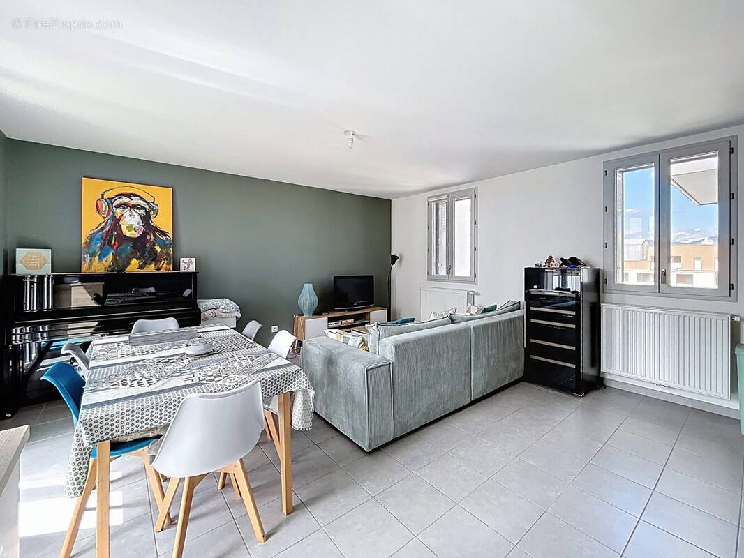 Appartement à LYON-9E