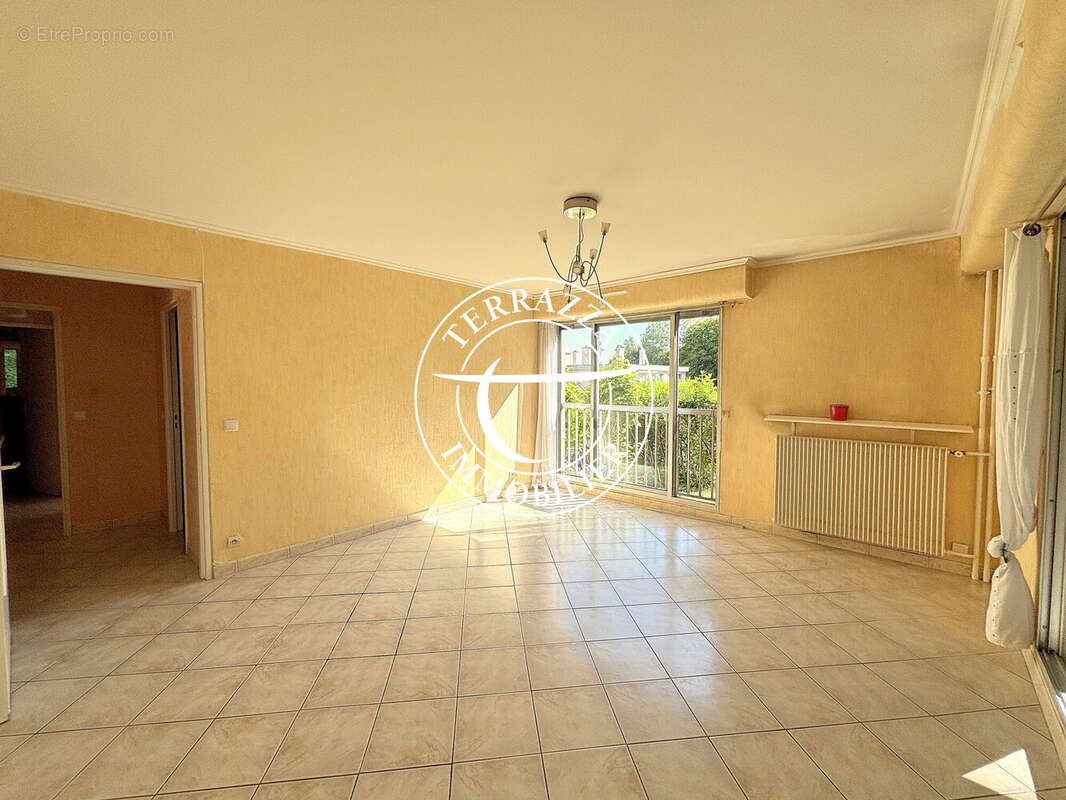 Appartement à BOUGIVAL