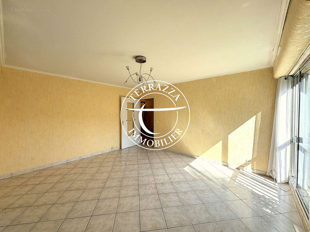 Appartement à BOUGIVAL