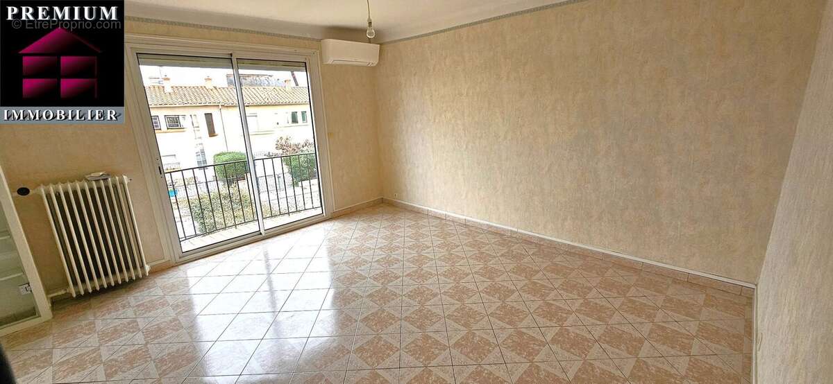 Maison à SAINT-ESTEVE