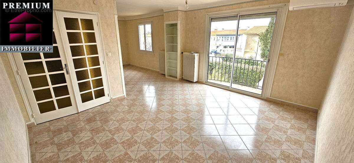 Maison à SAINT-ESTEVE