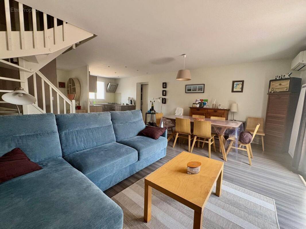 Maison à DECINES-CHARPIEU