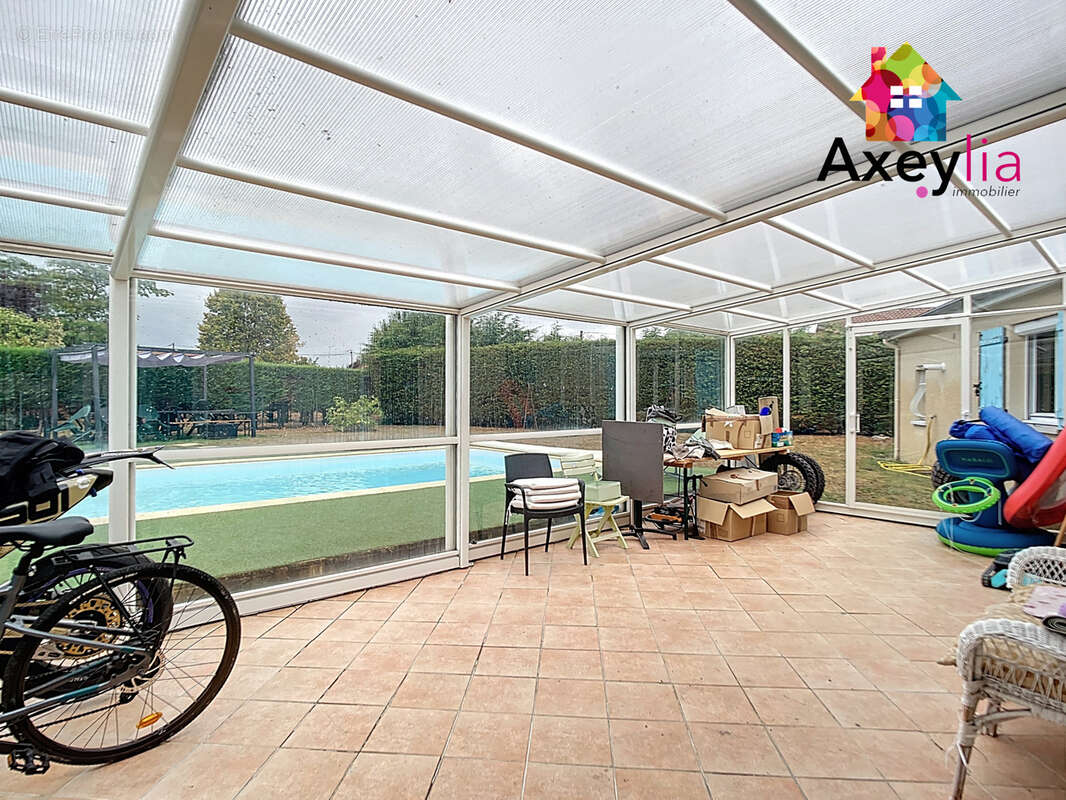 Maison à POUILLY-LES-NONAINS