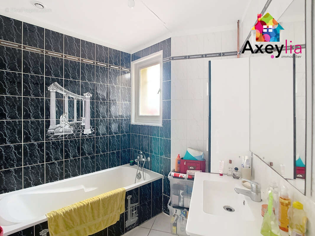 Maison à POUILLY-LES-NONAINS