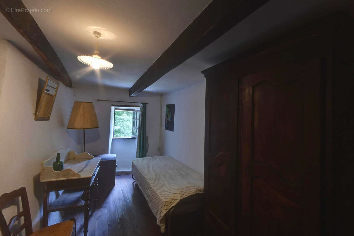 Maison à MARCOLS-LES-EAUX