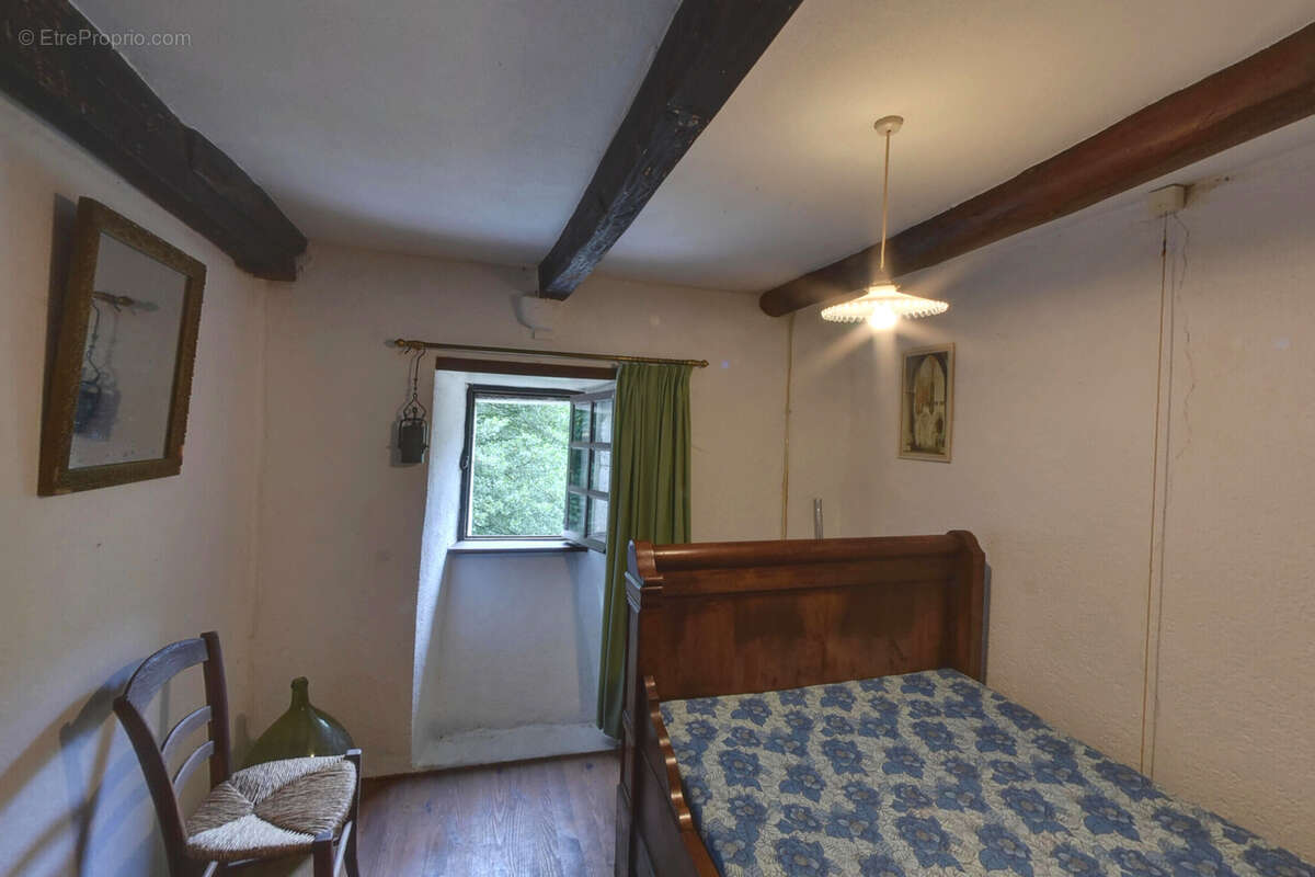 Maison à MARCOLS-LES-EAUX