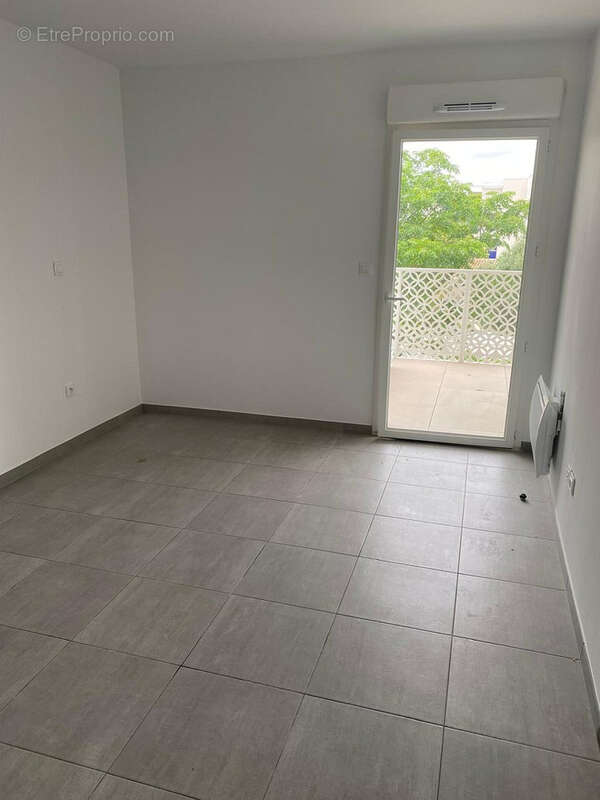 Appartement à LATTES