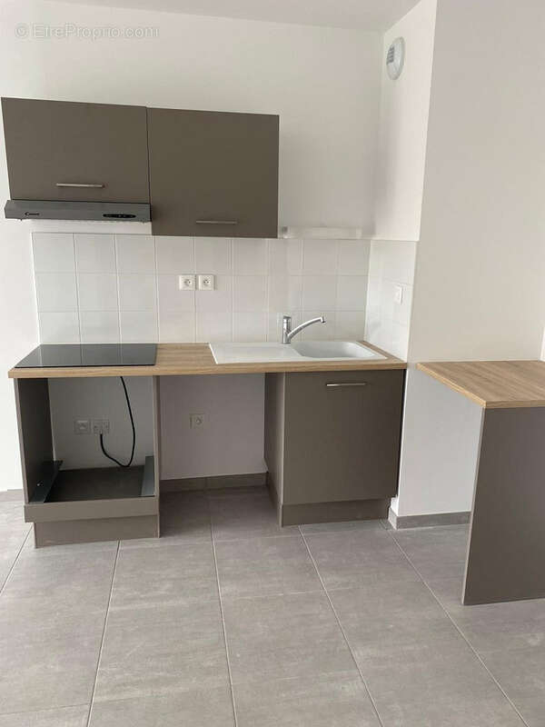 Appartement à LATTES