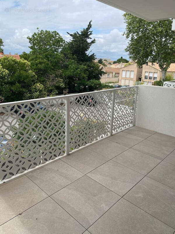 Appartement à LATTES