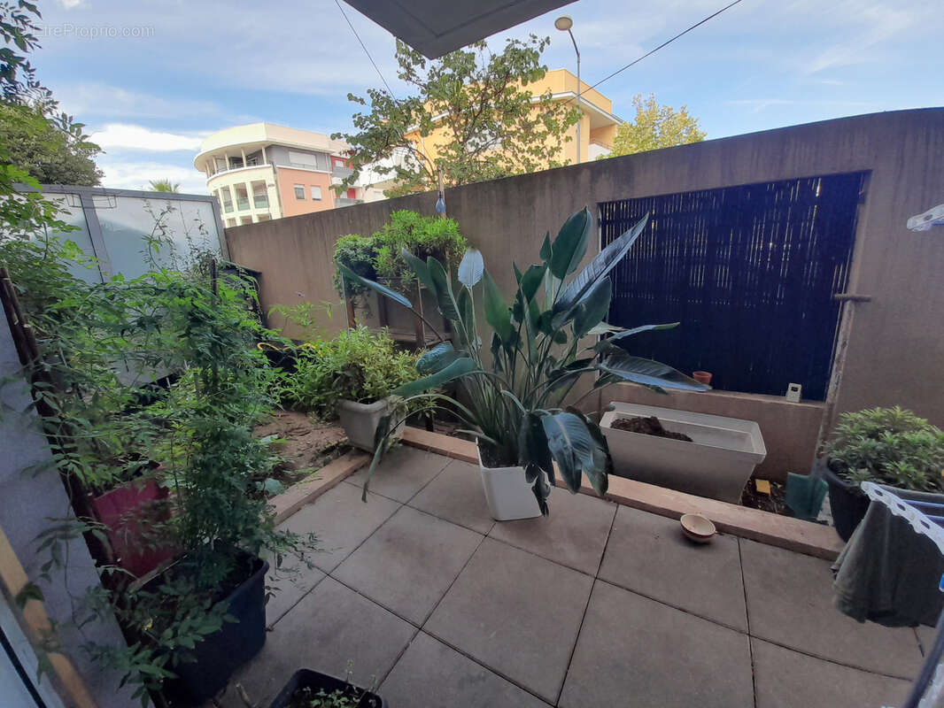 Appartement à PUGET-SUR-ARGENS