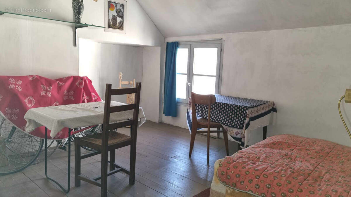 Maison à SAINT-CALAIS