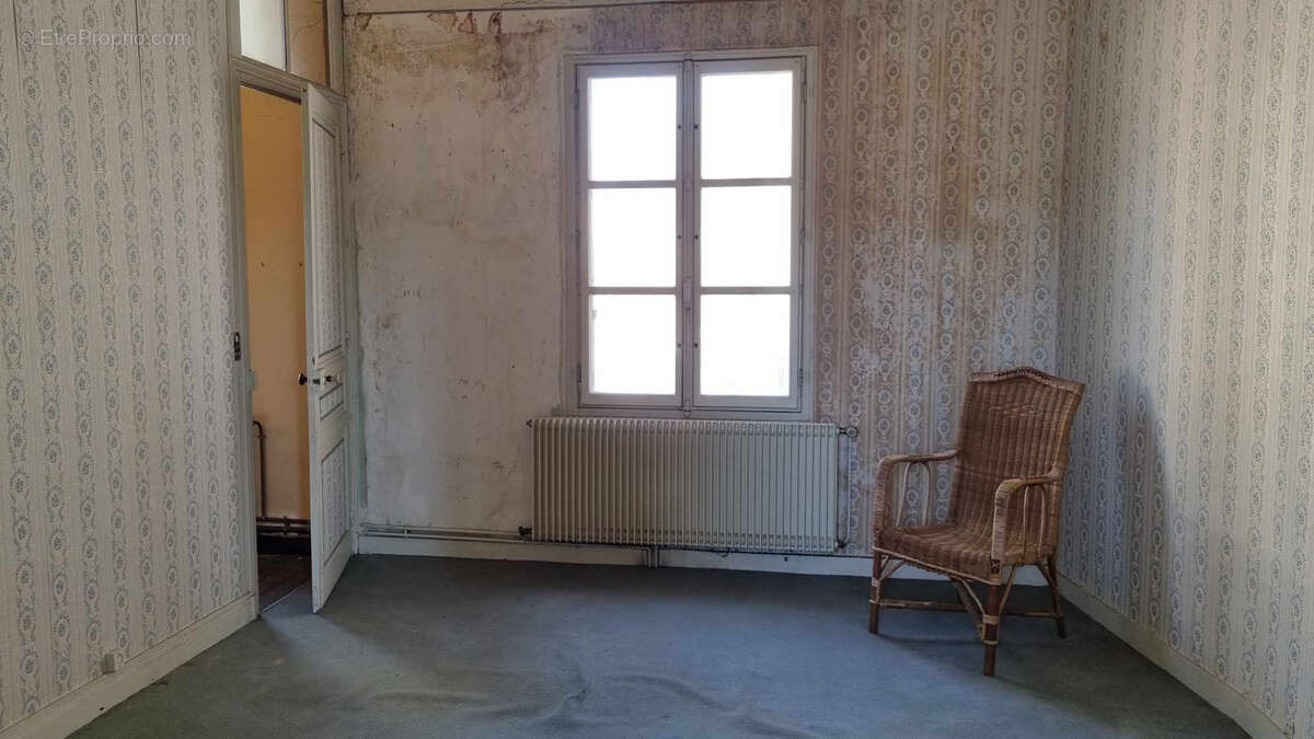 Maison à SAINT-CALAIS