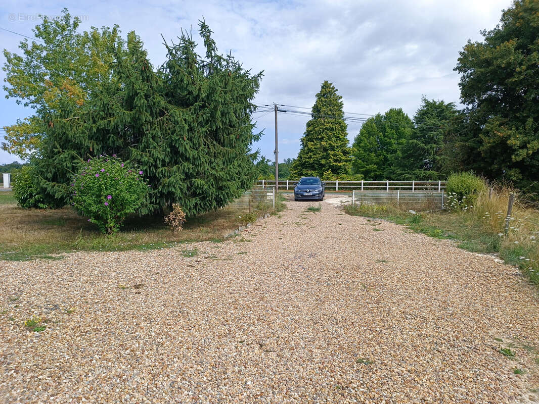 Maison à ARGENVIERES