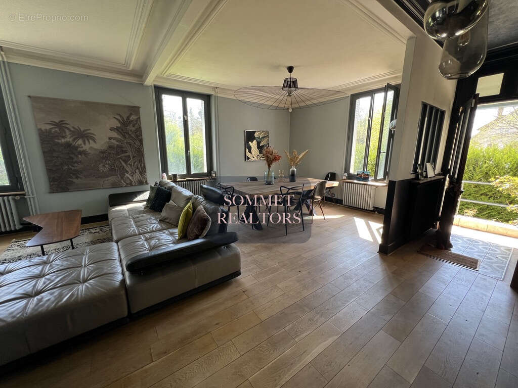 Maison à LIGNY-LE-RIBAULT