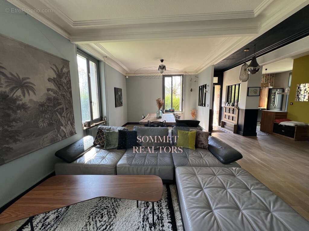 Maison à LIGNY-LE-RIBAULT