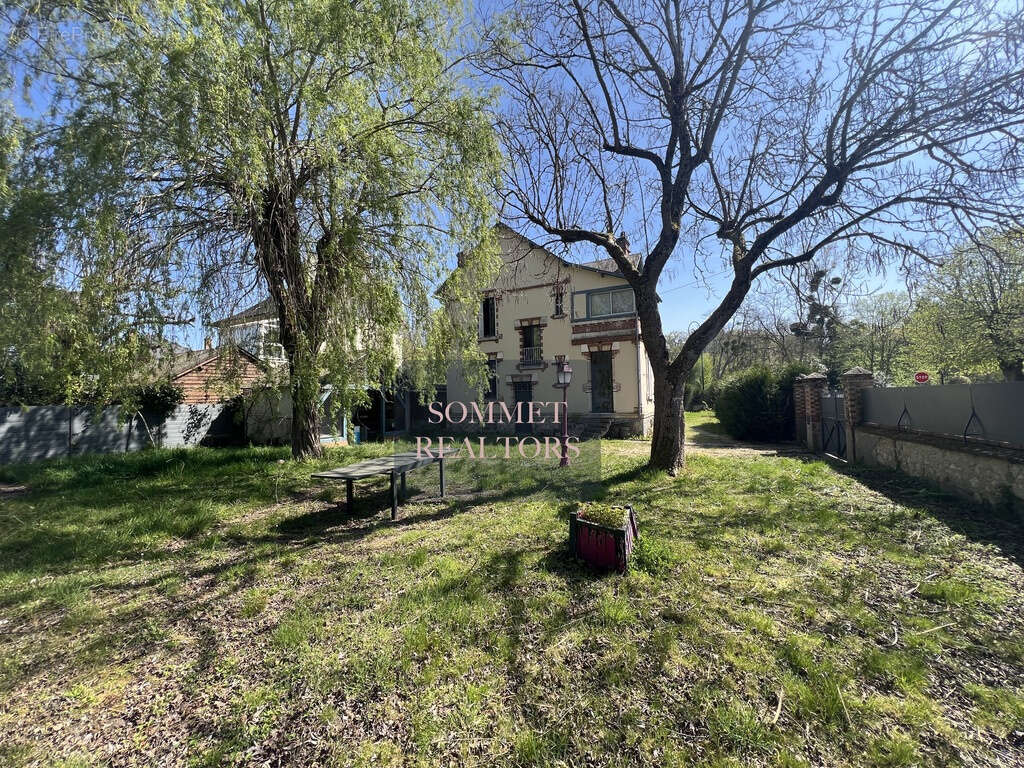 Maison à LIGNY-LE-RIBAULT