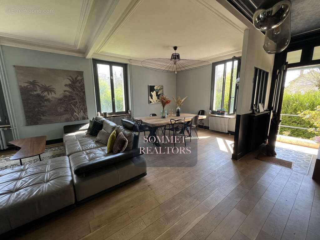 Maison à LIGNY-LE-RIBAULT