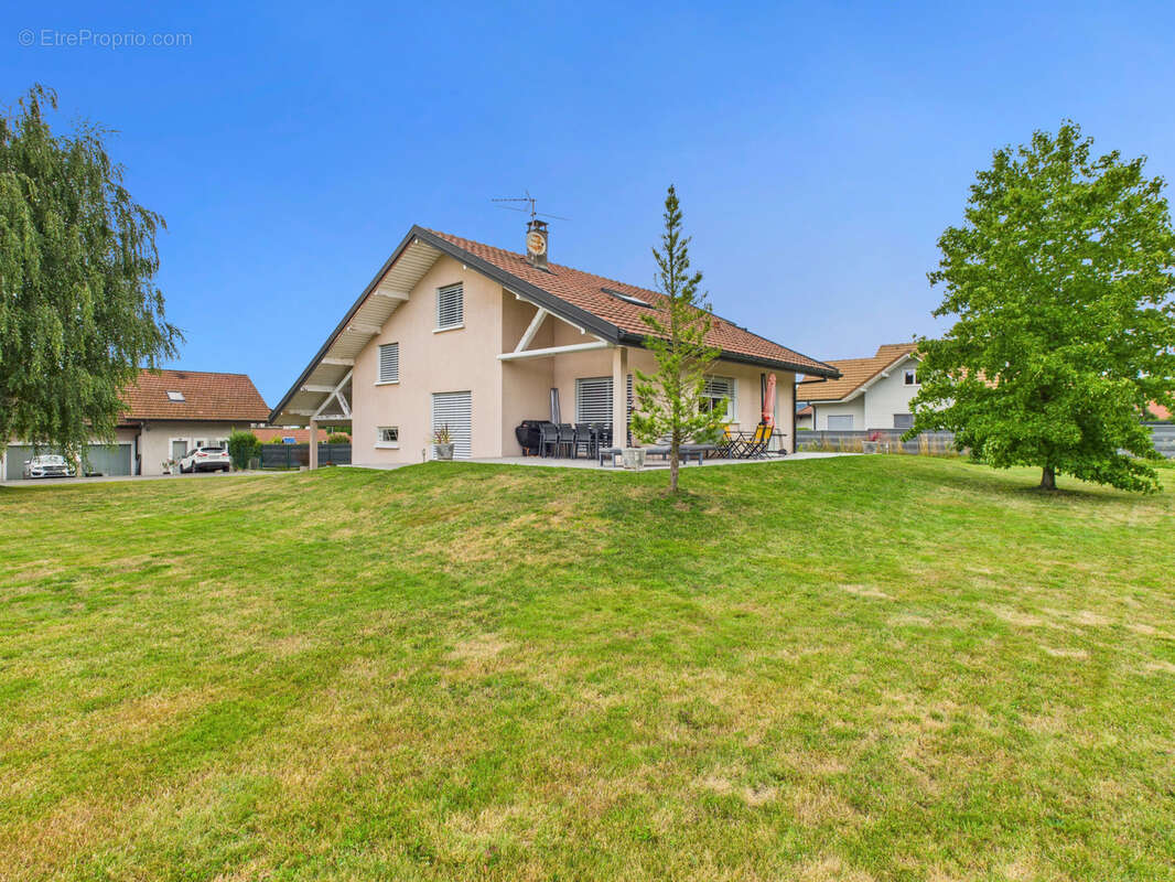 Maison à PERRIGNIER