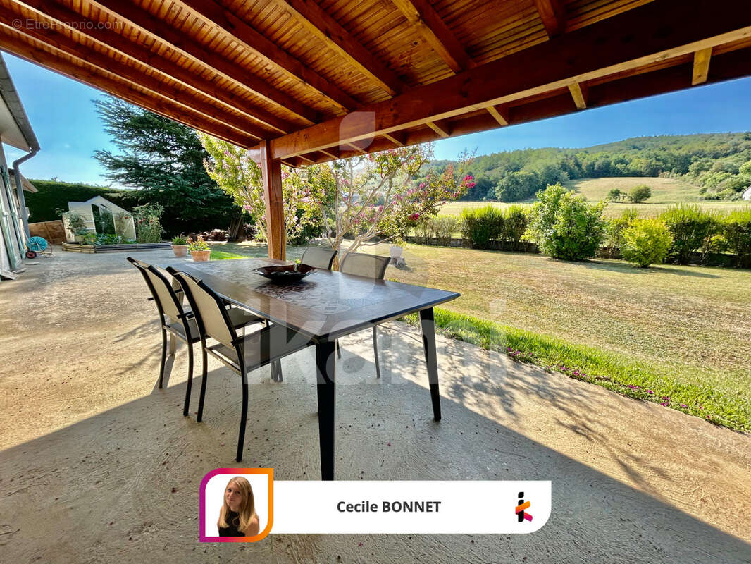 Maison à BEAUREPAIRE