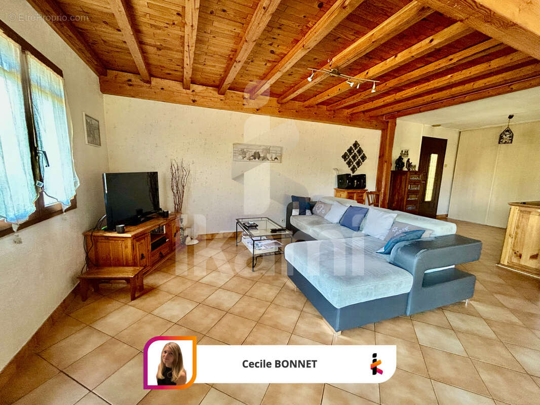 Maison à BEAUREPAIRE