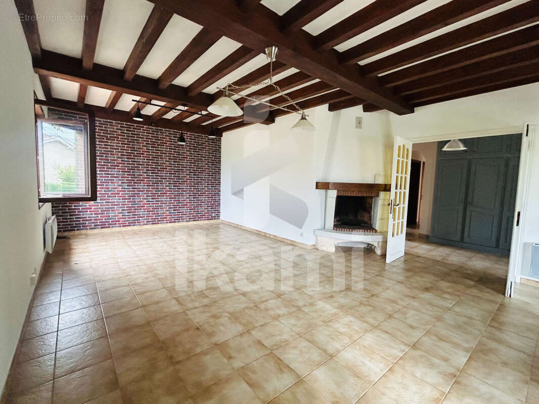 Maison à VILLE-SOUS-ANJOU
