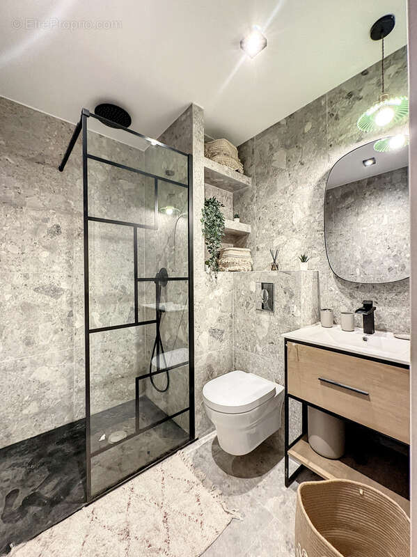 Appartement à MOUANS-SARTOUX