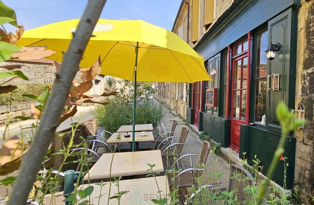 Maison à LE BUISSON-DE-CADOUIN