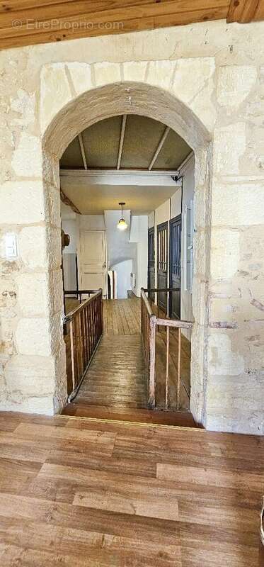 Maison à LE BUISSON-DE-CADOUIN