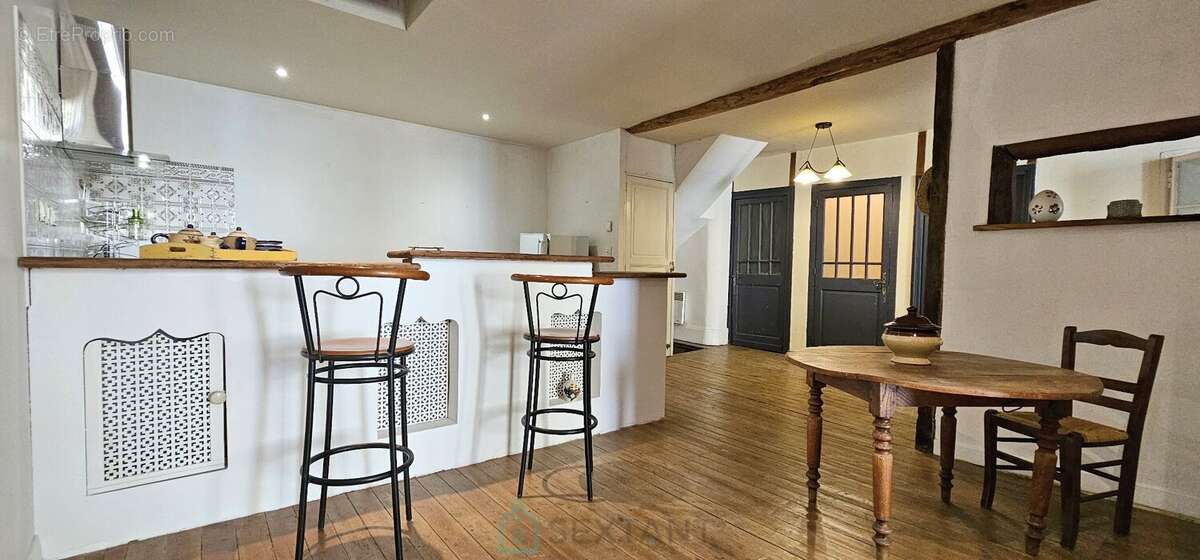 Maison à LE BUISSON-DE-CADOUIN