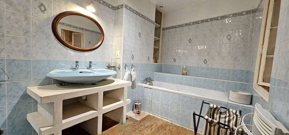 Maison à LE BUISSON-DE-CADOUIN