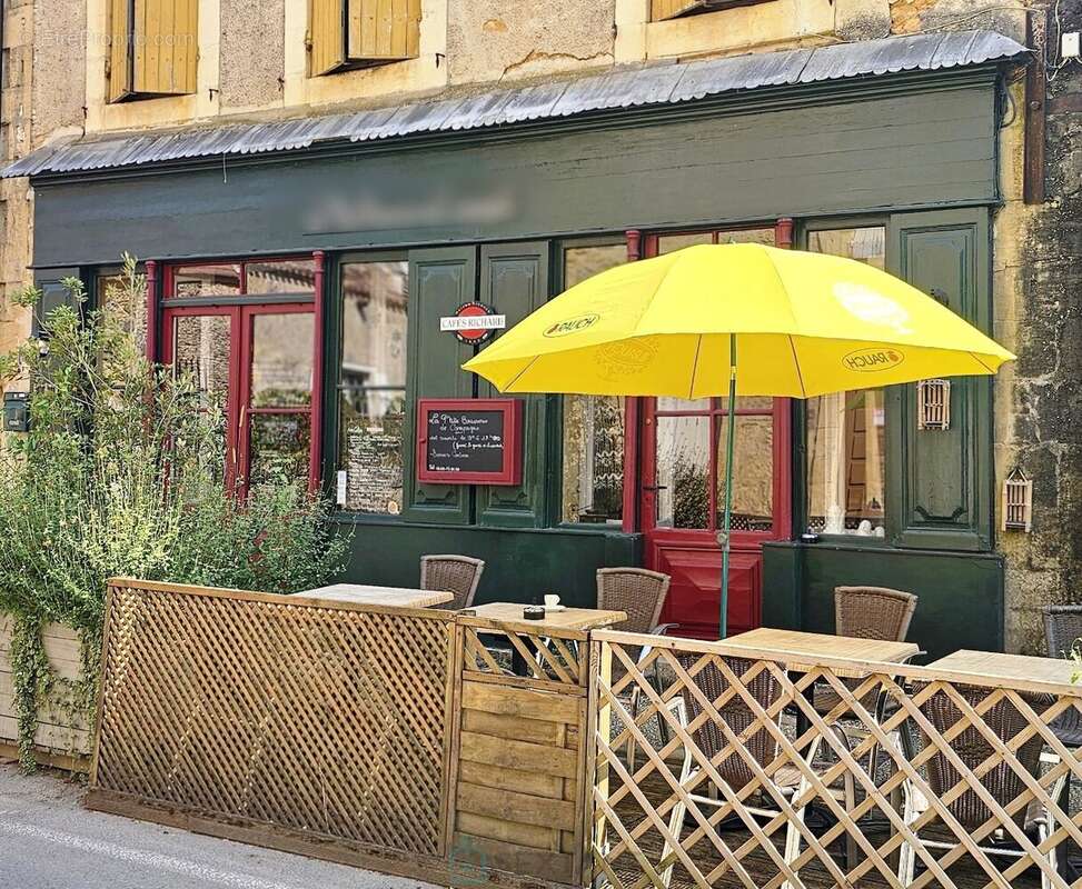 Maison à LE BUISSON-DE-CADOUIN