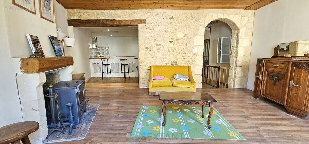 Maison à LE BUISSON-DE-CADOUIN