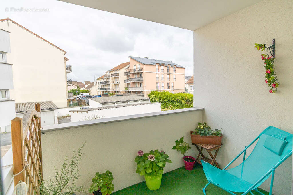 Appartement à PONTAULT-COMBAULT