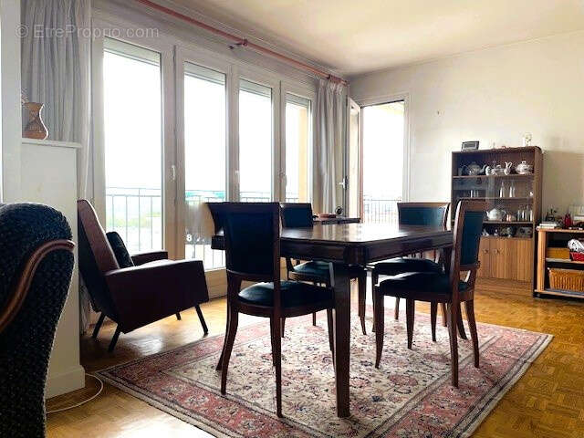 Appartement à NOGENT-SUR-MARNE