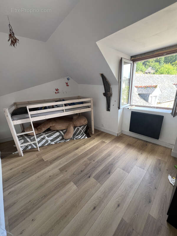 Maison à JUGON-LES-LACS