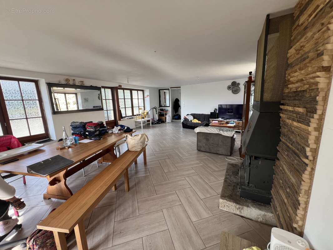 Maison à JUGON-LES-LACS