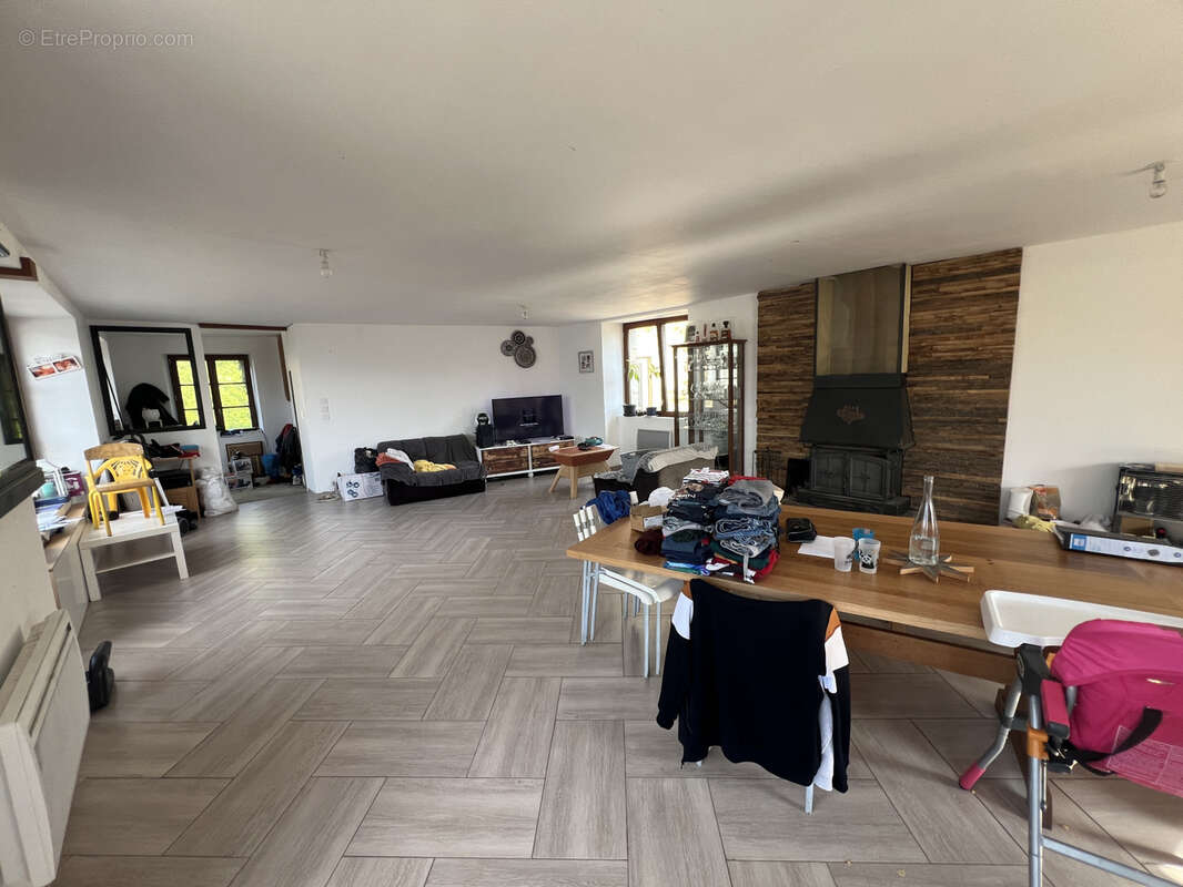 Maison à JUGON-LES-LACS