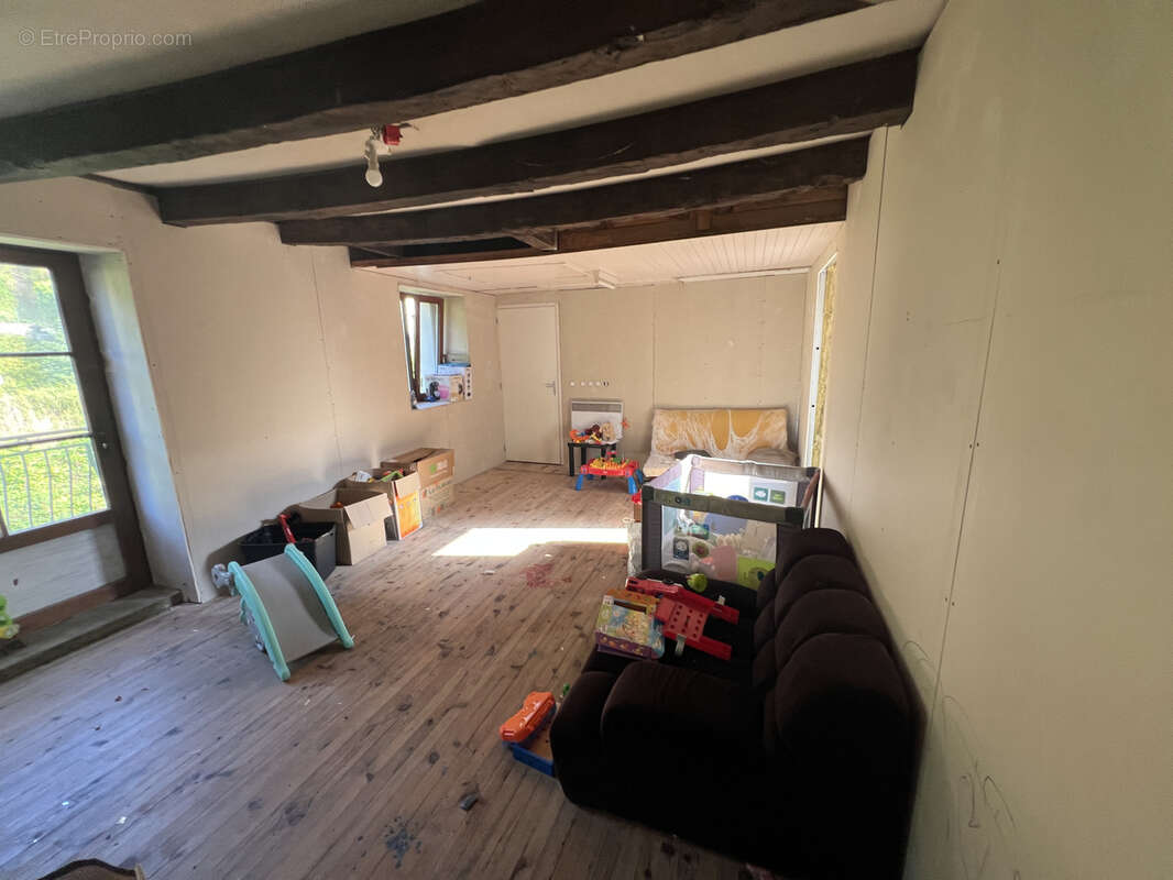 Maison à JUGON-LES-LACS