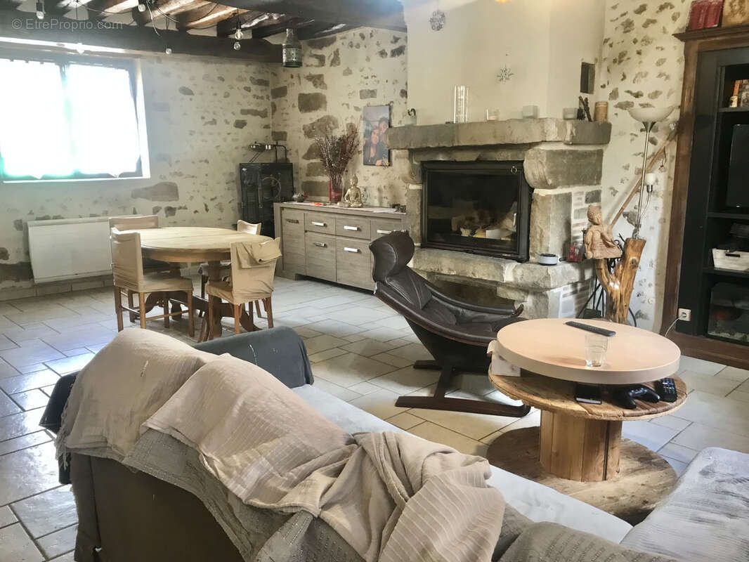 Maison à SOISY-SUR-ECOLE