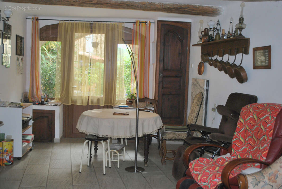 Maison à VILLECROZE